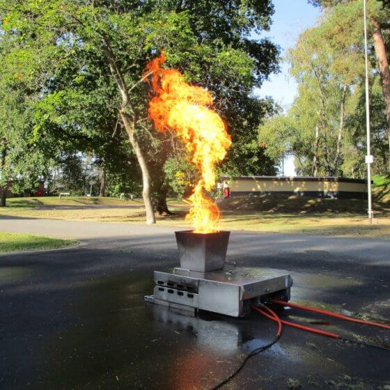 Simulation eines Papierkorb-Brands mit einem FireTrainer